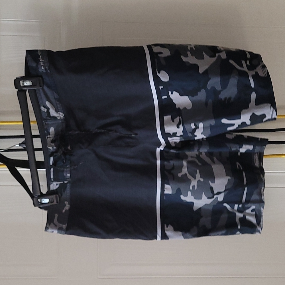 Board shorts